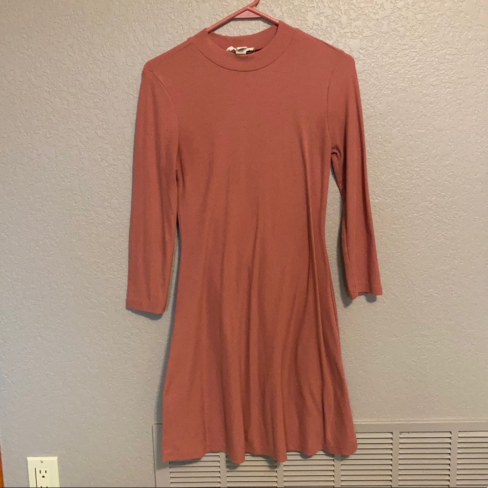 Turtle neck pink dress